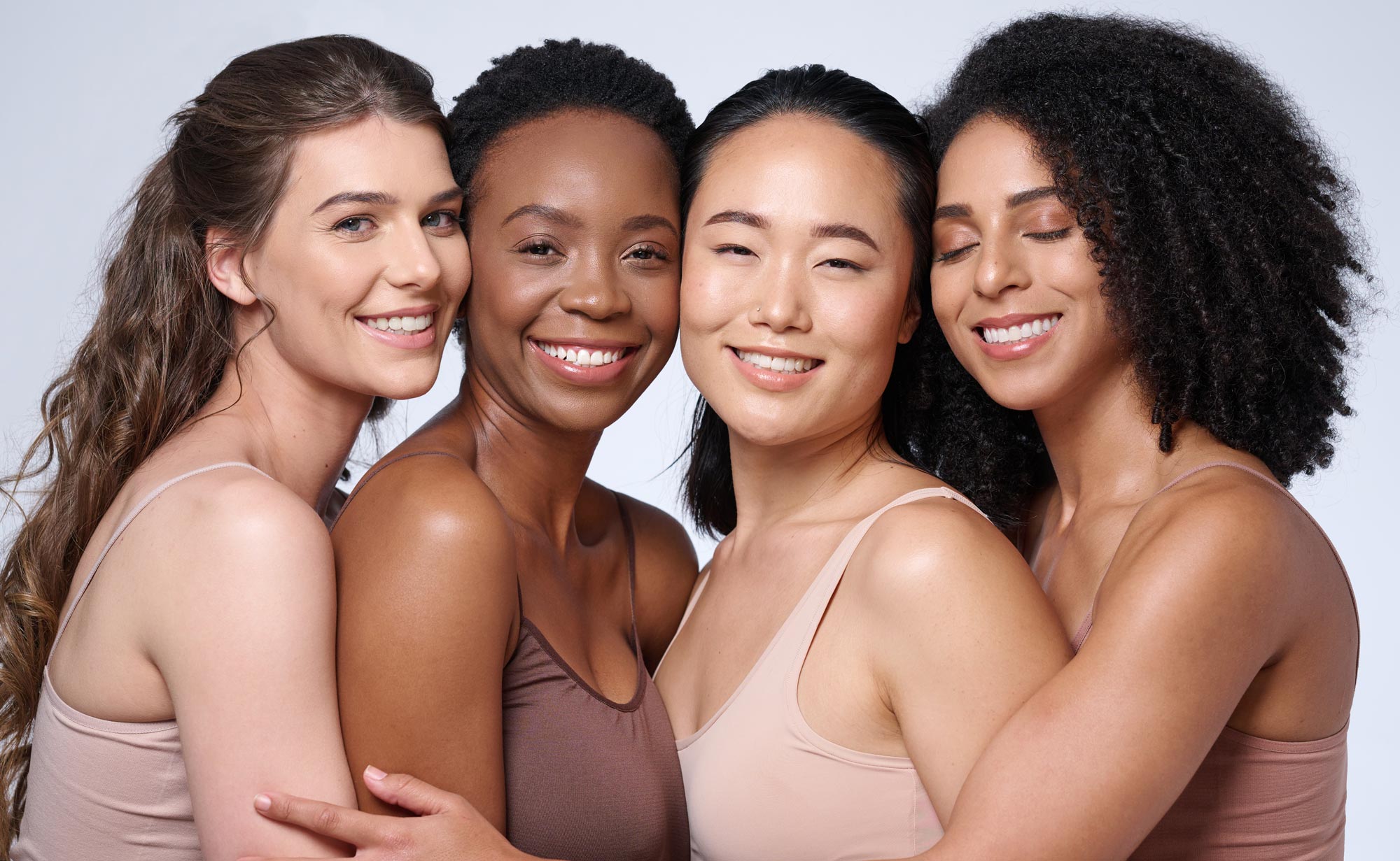 4 women of different ethnicities and skin types